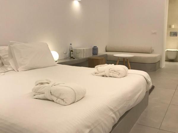 Panorama Suites : photo 6 de la chambre suite supérieure avec balcon - vue sur caldeira