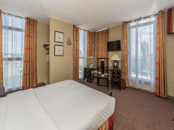 Hostellerie Saint Vincent Beauvais Aeroport : photo 7 de la chambre suite
