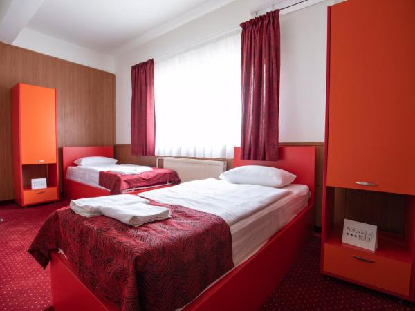 Népliget Hotel : photo 2 de la chambre chambre lits jumeaux deluxe