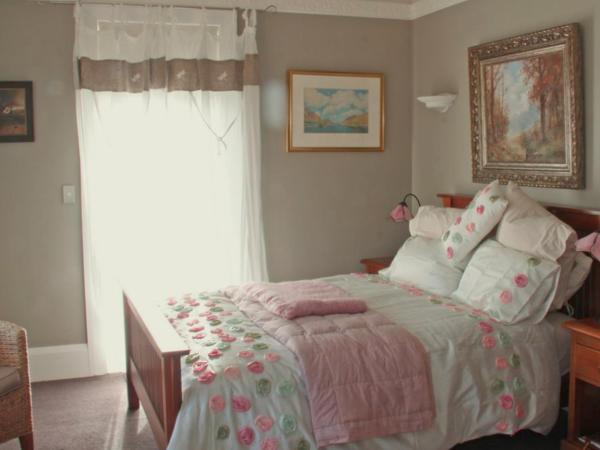 Dyers House : photo 7 de la chambre chambre lit queen-size - vue sur jardin