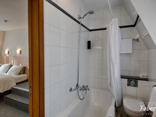 Hotel Fevery : photo 3 de la chambre chambre lit queen-size 