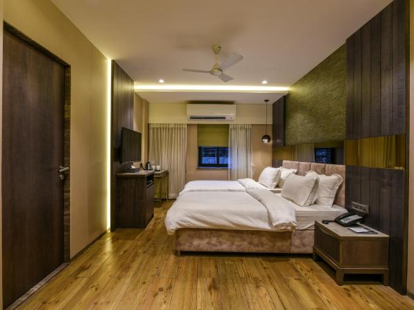 Hotel Orient Regency : photo 2 de la chambre chambre lit king-size