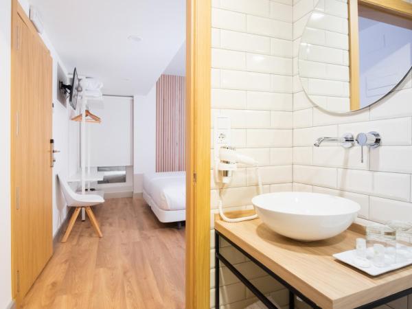 Pensión Arroka : photo 1 de la chambre chambre double avec lit d'appoint