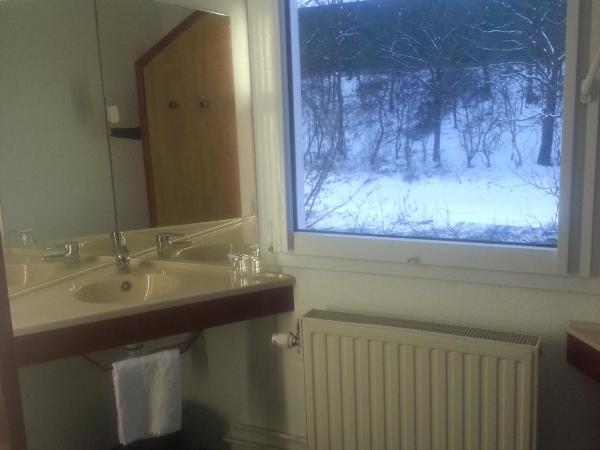 Motel 24h Bremen : photo 1 de la chambre chambre double avec salle de bains commune