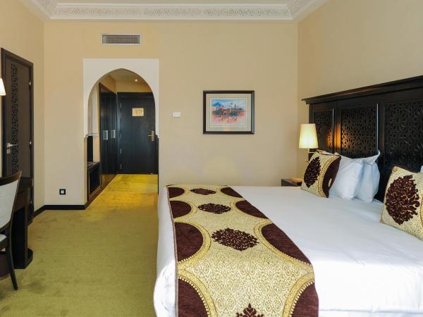 DWO Marrakech Ennakhil : photo 5 de la chambre chambre double ou lits jumeaux - vue sur piscine