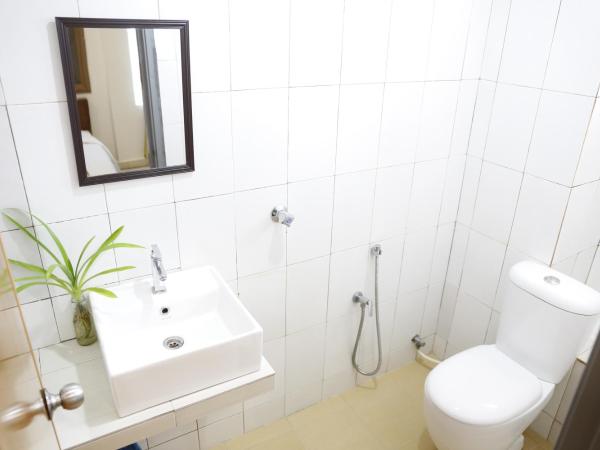 Mawar Villa, Batu Hitam : photo 3 de la chambre suite familiale
