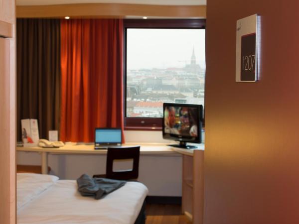 Ibis Wien Mariahilf : photo 2 de la chambre chambre lits jumeaux standard