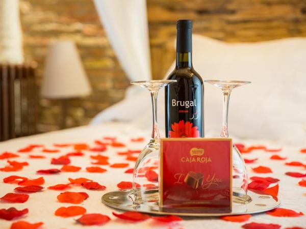 Hotel Històric : photo 7 de la chambre offre romantique