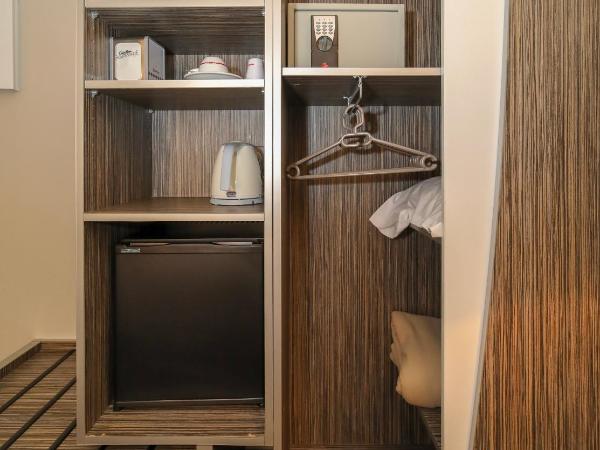 L'Escale : photo 5 de la chambre 203 room