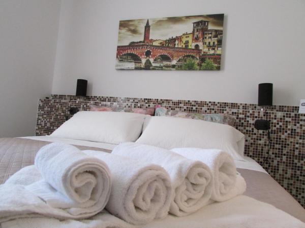 Affittacamere Verona in : photo 4 de la chambre chambre lit king-size
