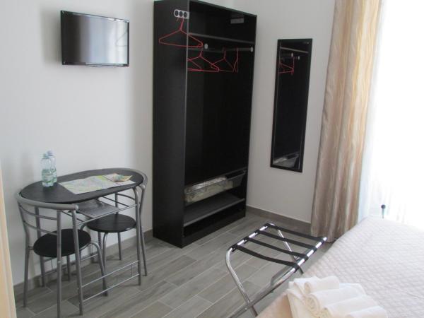 Affittacamere Verona in : photo 9 de la chambre chambre lit king-size