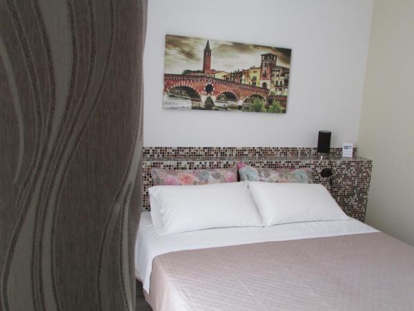Affittacamere Verona in : photo 3 de la chambre chambre lit king-size