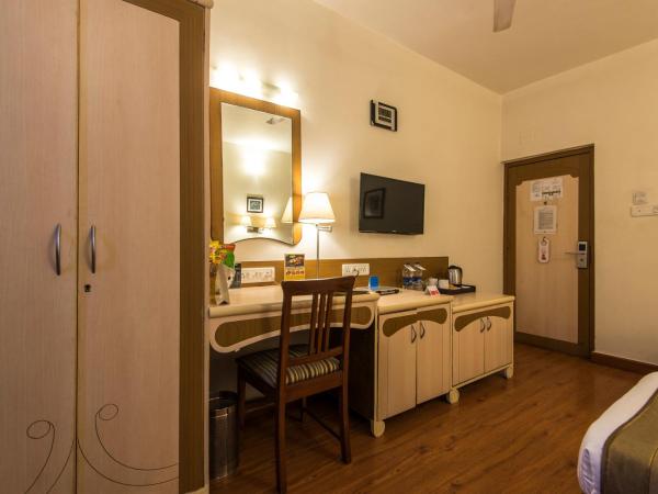 Hotel Park Central Comfort- E- Suites : photo 2 de la chambre executive double or twin bed