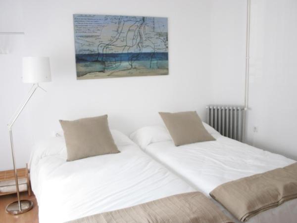 7 Moons Bed & Breakfast : photo 2 de la chambre chambre lits jumeaux supérieure avec salle de bains commune