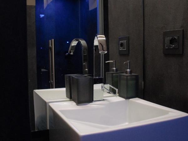 B&B éve : photo 6 de la chambre chambre familiale avec salle de bains privative