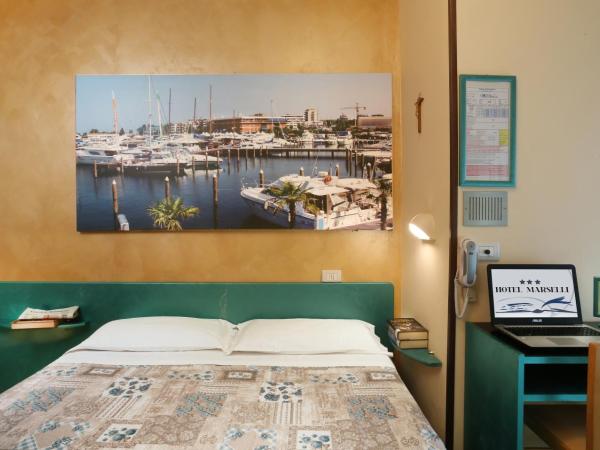 Hotel Marselli : photo 2 de la chambre chambre simple avec balcon