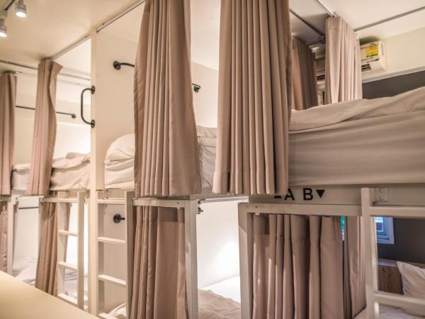 Jam Hostel Bangkok : photo 1 de la chambre lit dans dortoir mixte de 8 lits 