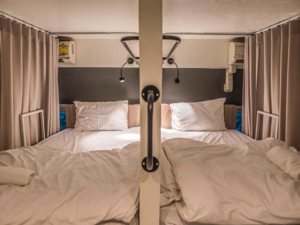 Jam Hostel Bangkok : photo 3 de la chambre lit dans dortoir mixte de 8 lits 