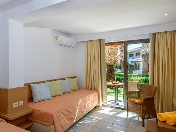 Annabelle Beach Resort : photo 4 de la chambre suite junior