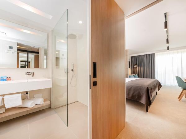 Hotel Park Plava Laguna : photo 5 de la chambre chambre familiale classique avec balcon