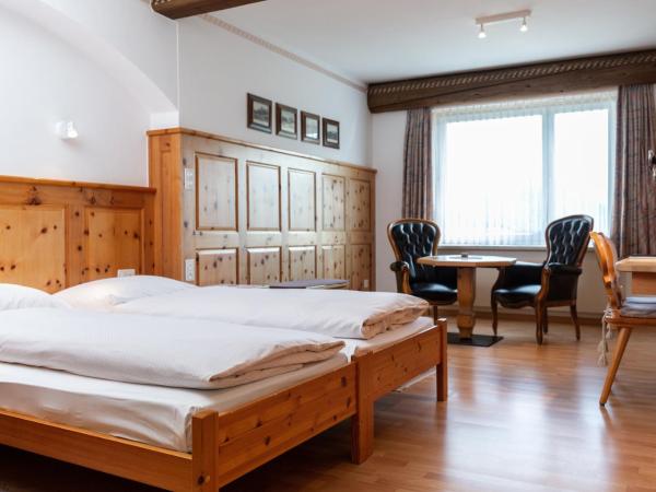 Hotel Bären : photo 7 de la chambre chambre double supérieure
