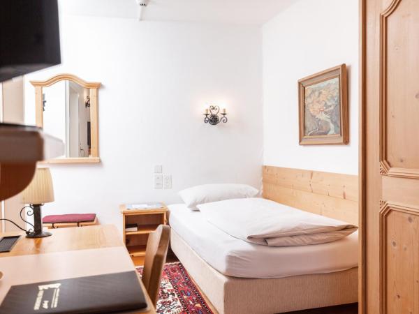 Hotel Bären : photo 2 de la chambre chambre simple confort côté sud