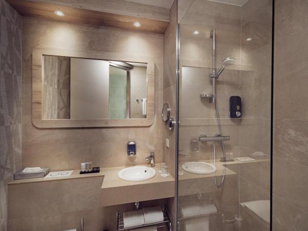 Inntel Hotels Amsterdam Centre : photo 3 de la chambre hébergement double - ville 
