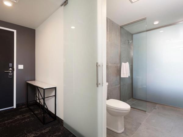 Jupiter NEXT : photo 2 de la chambre suite deluxe avec lit king-size