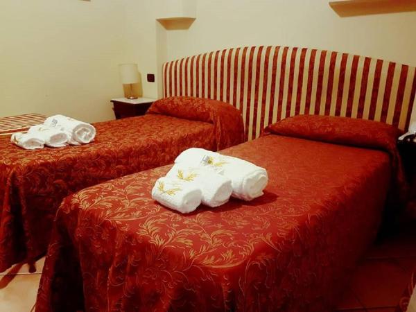 Hotel Sicilia : photo 2 de la chambre chambre double ou lits jumeaux