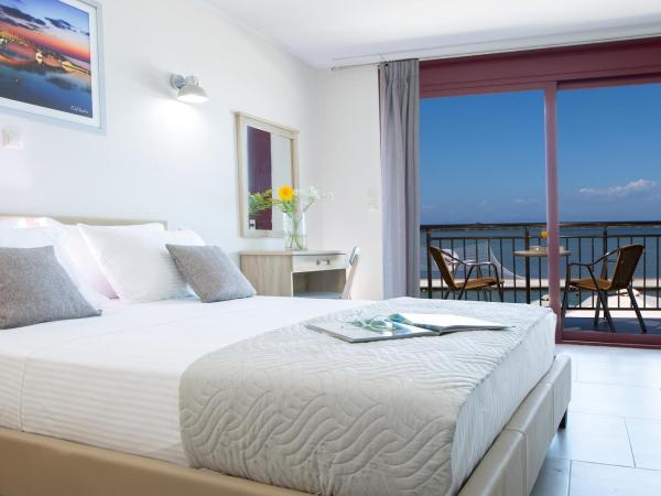 Excess Pansion : photo 3 de la chambre chambre double deluxe avec balcon - vue sur mer