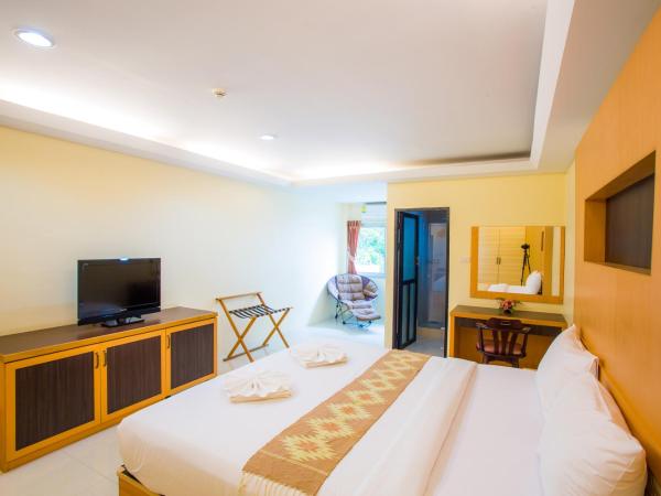 Kanokan Hotel : photo 3 de la chambre chambre double ou lits jumeaux - vue sur piscine