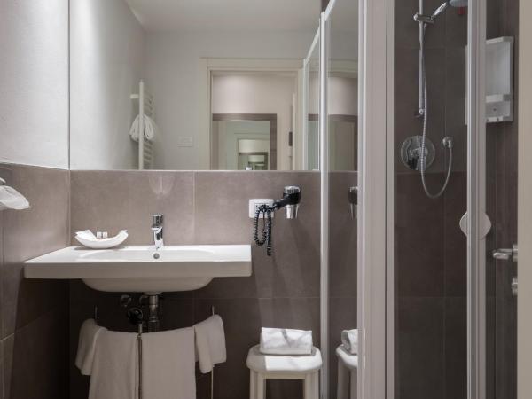 Guesthouse Verona : photo 1 de la chambre chambre double ou lits jumeaux standard