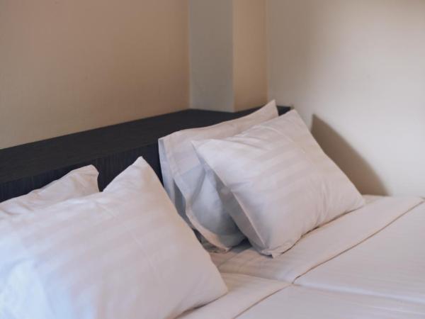 Nana City Hotel : photo 3 de la chambre chambre lits jumeaux