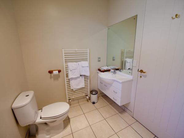 Alpine Peaks Apartment : photo 7 de la chambre appartement avec vue sur la montagne