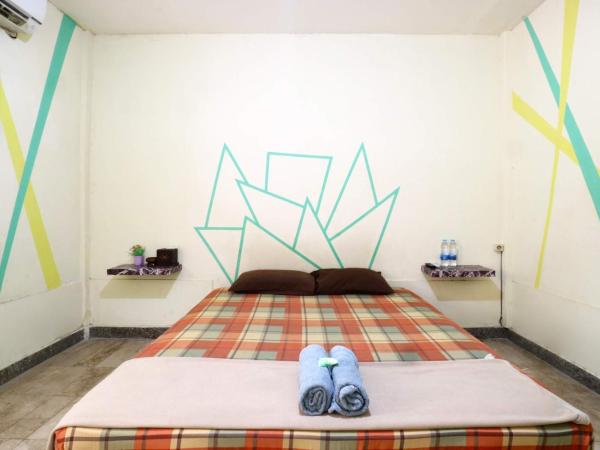 Wisma Gading Indah 1 : photo 8 de la chambre chambre double supérieure