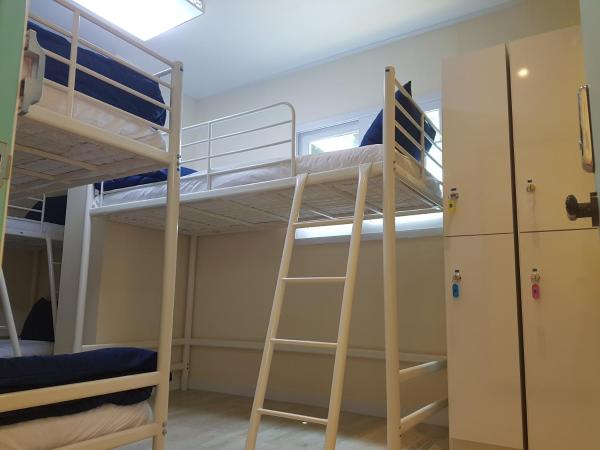 Seoul Forest Stay : photo 9 de la chambre chambre triple basique avec salle de bains commune