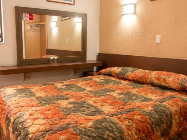 HOTEL ESTADIO S.A : photo 6 de la chambre chambre standard lit queen-size