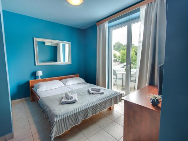 B&B Galija : photo 1 de la chambre chambre double avec balcon