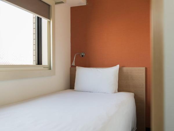 the b sangenjaya : photo 1 de la chambre single room (l-shaped) - non-smoking