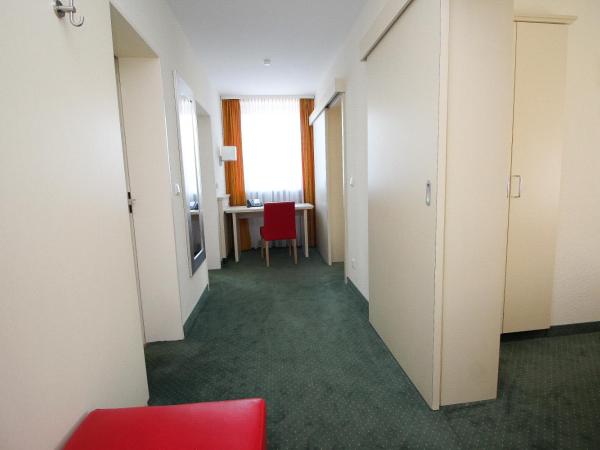 Hotel Leopold : photo 4 de la chambre chambre triple