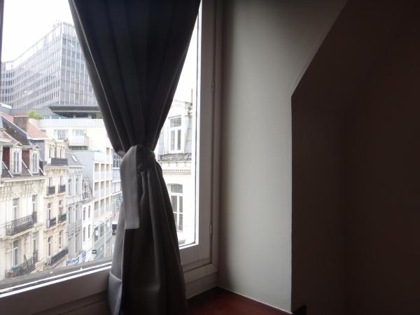 Safestay Brussels Grand Place : photo 6 de la chambre chambre simple avec salle de bains privative