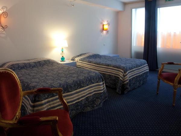 Hostel Toulouse Wilson : photo 1 de la chambre chambre lits jumeaux