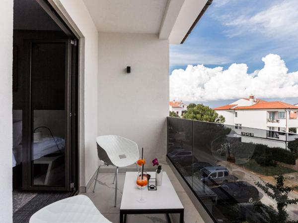 Residence Vaal : photo 3 de la chambre chambre double deluxe - vue latérale sur mer