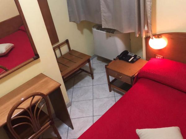 Hotel La Caravella : photo 2 de la chambre chambre simple