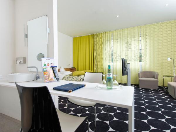 Tryp by Wyndham Frankfurt : photo 4 de la chambre suite