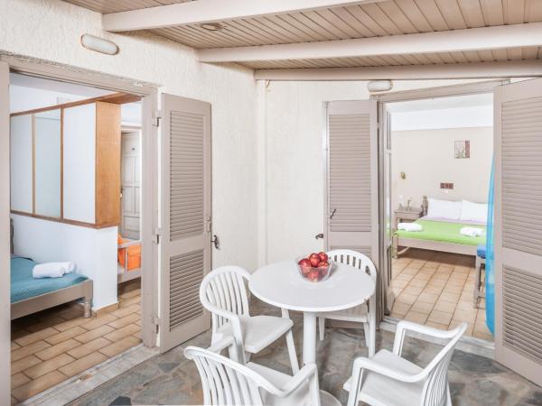 Panorama-Seaview Studios & Apartments : photo 4 de la chambre appartement 2 chambres (4 adultes)