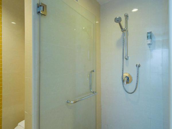 Cititel Express Kota Kinabalu : photo 4 de la chambre chambre double standard