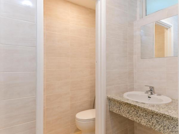 Platinum Motel : photo 1 de la chambre suite lit king-size