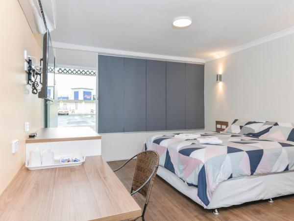 Platinum Motel : photo 8 de la chambre suite lit king-size