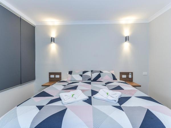 Platinum Motel : photo 4 de la chambre suite lit king-size